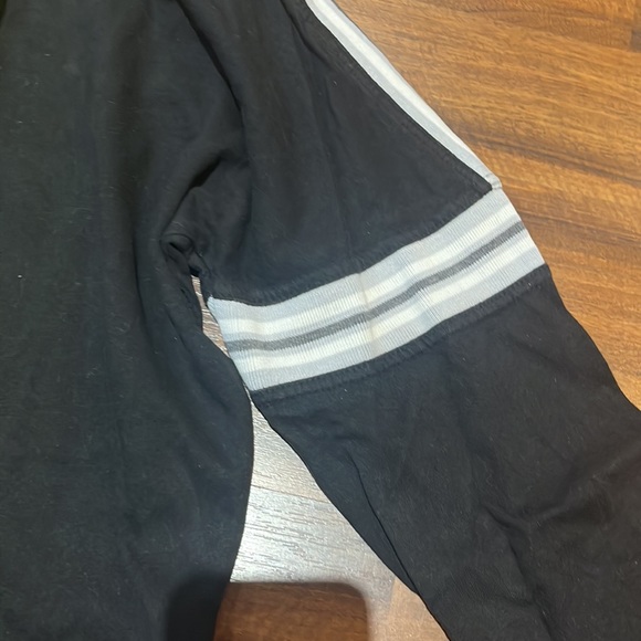 Urban outfitters tee long sleeves - Picture 8 of 8